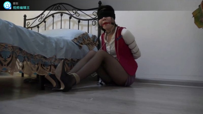 215201mvdg0m5uqmzdukmc.jpg