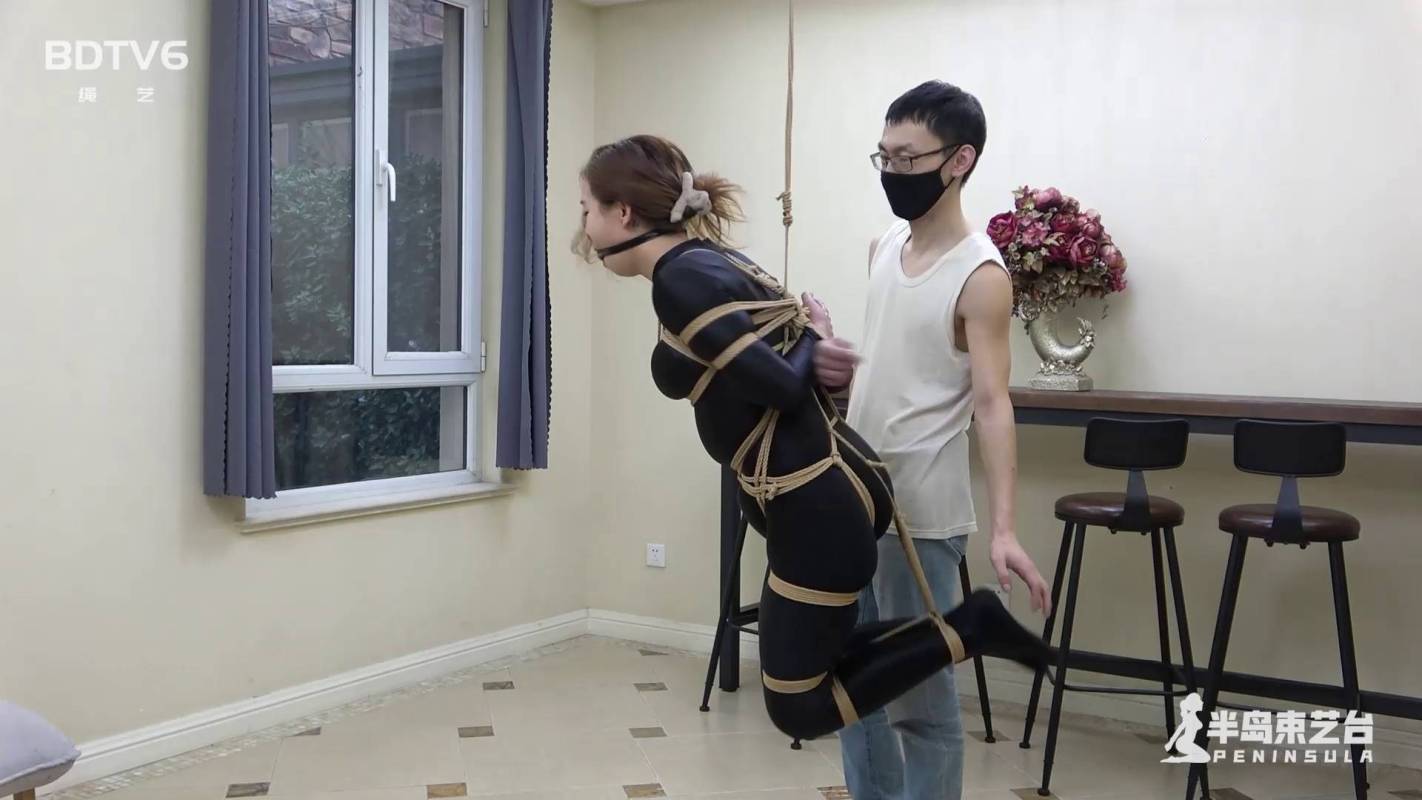 215202rm7cb56zbe7zserj.jpg